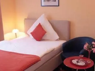 Hotel Ariana Dusseldorf 2*,  Germany